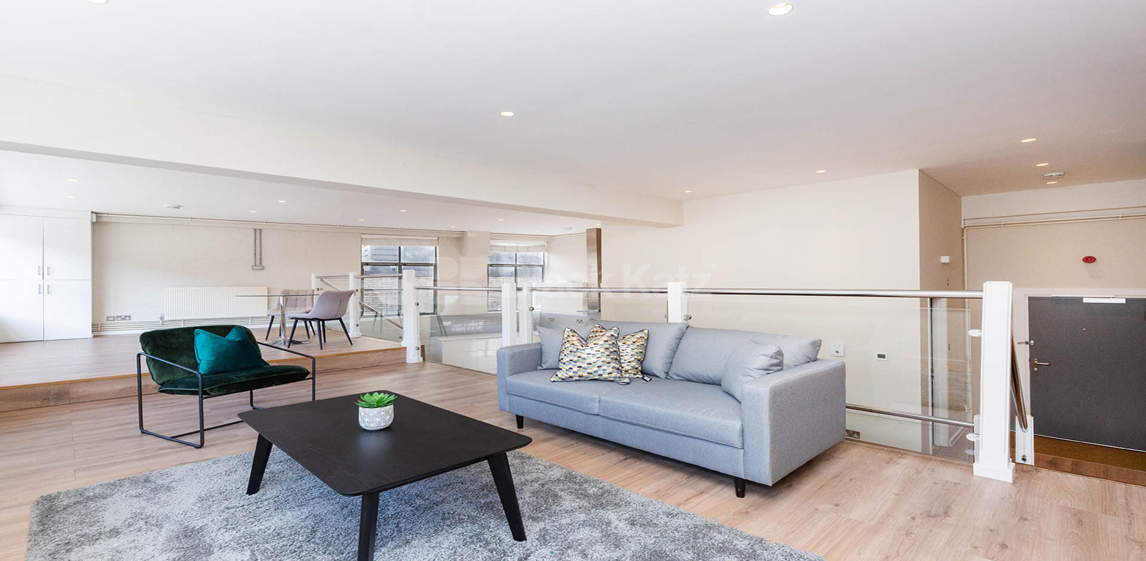 			WAREHOUSE CONVERSION IN ANGEL-OLD STREET-SHOREDITCH, 2 Bedroom, 1 bath, 1 reception Flat			 EAGLE HOUSE-EAGLE WHARF ROAD, ANGEL-OLD STREET-SHOREDITCH N1